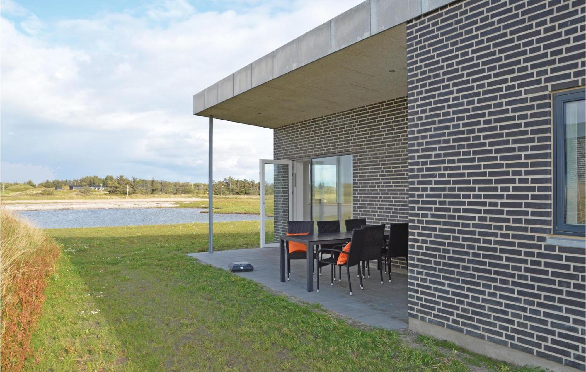 Gorgeous Home In Ringkobing With House A Panoramic View Søndervig Esterno foto